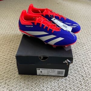Adidas Predator Elite boys cleats NWT
